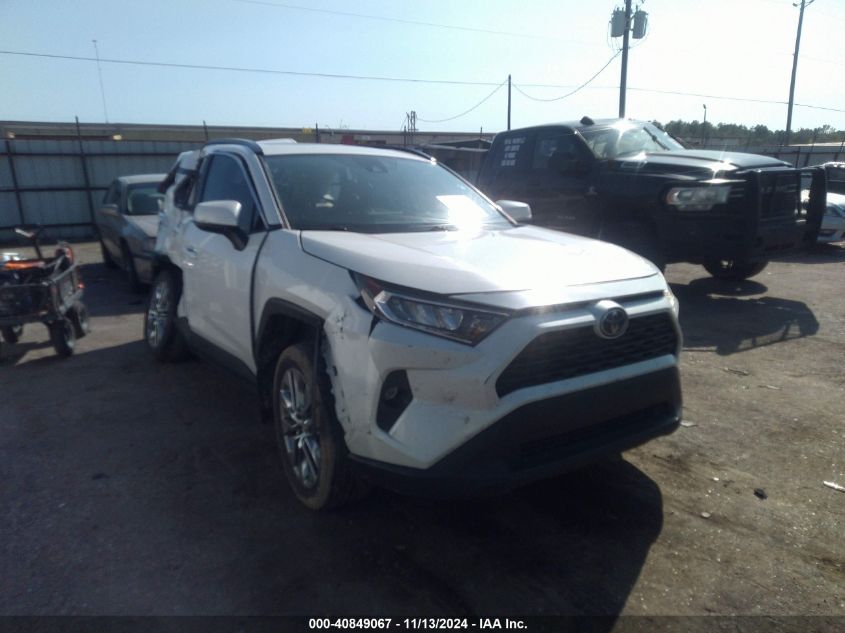 VIN 2T3C1RFV5MW158076 2021 TOYOTA RAV4 no.1