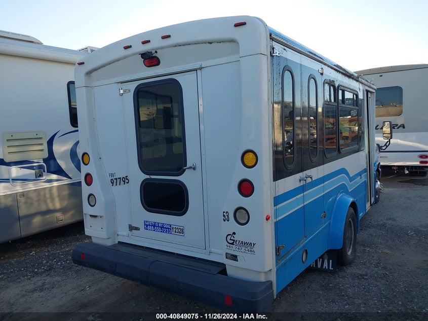 1FDEE3FS9BDA22782 2011 FORD  photo no. 4
