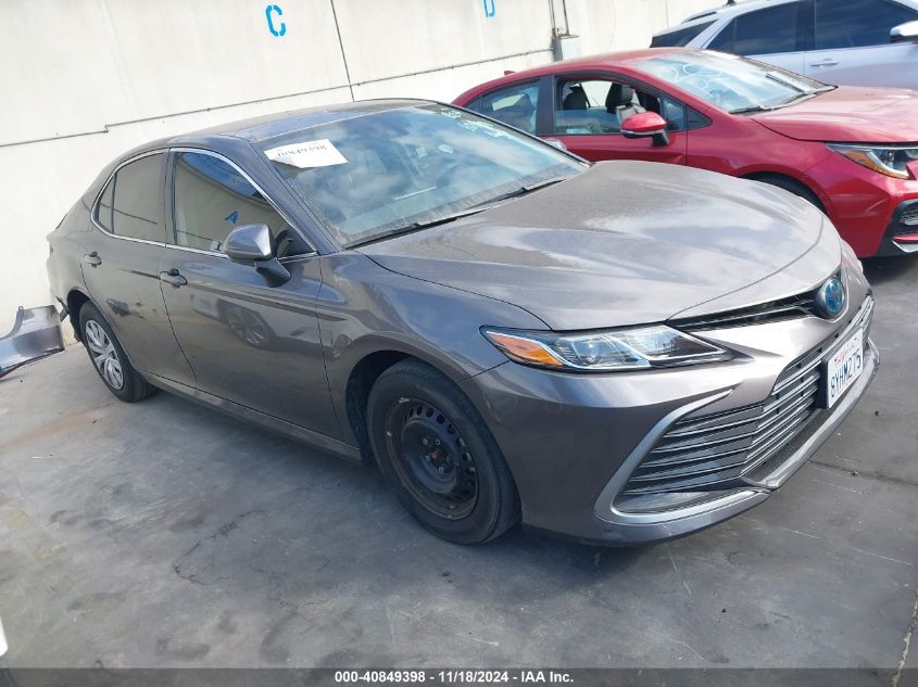 2022 Toyota Camry, Le Hybrid