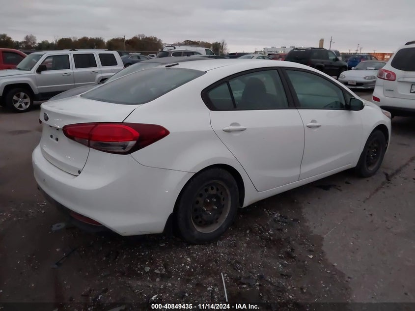 2017 KIA FORTE VIN: 3KPFK4A75HE056476