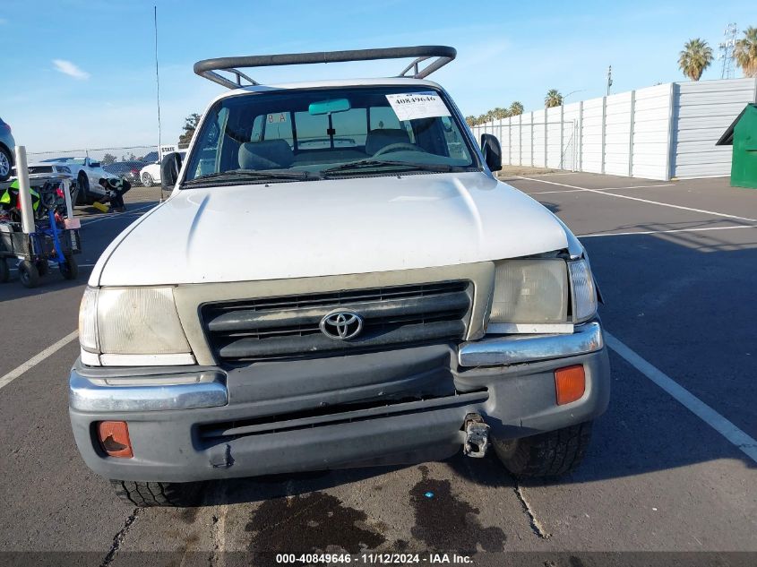 2000 Toyota Tacoma Base V6 VIN: 4TAWN72N7YZ668345 Lot: 40849646