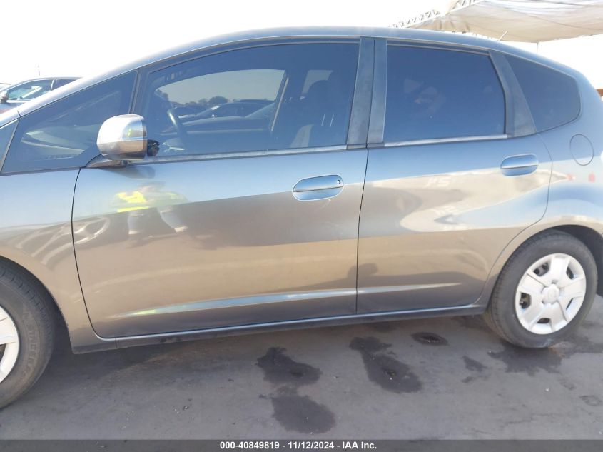 2013 Honda Fit VIN: JHMGE8H32DC040712 Lot: 40849819