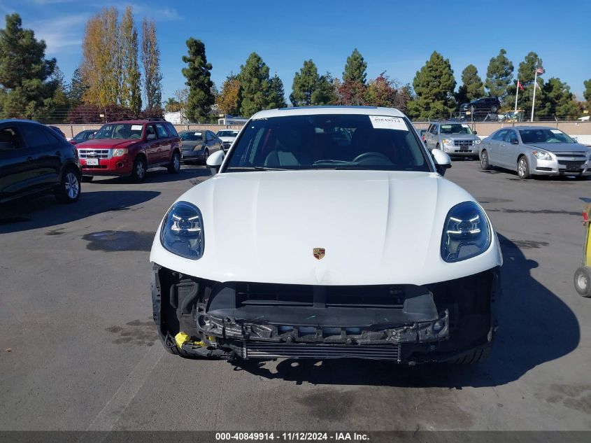 2019 Porsche Macan VIN: WP1AA2A54KLB01985 Lot: 40849914