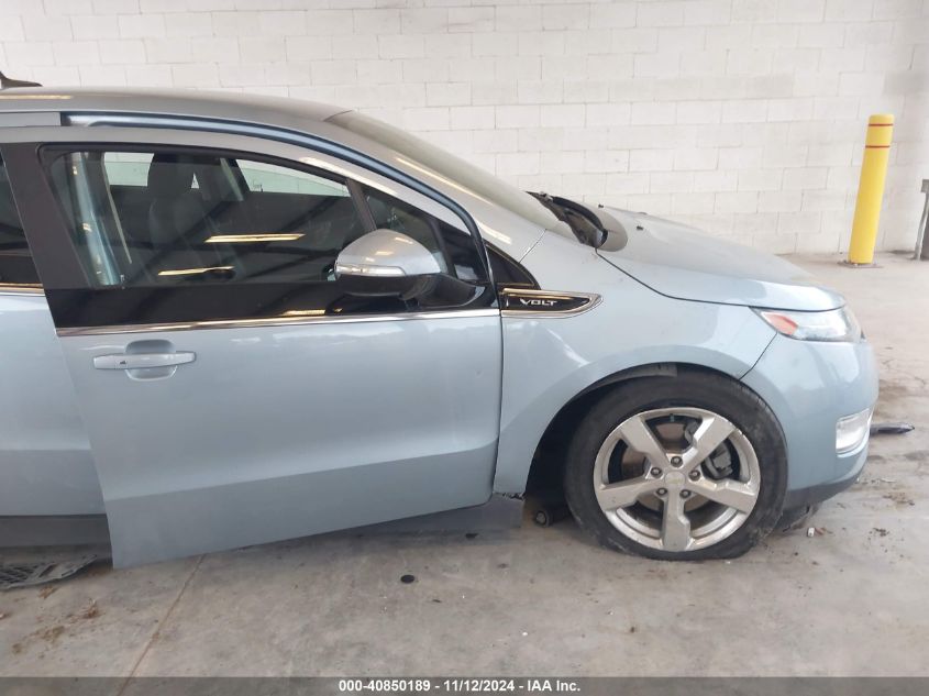 2013 Chevrolet Volt VIN: 1G1RD6E45DU111869 Lot: 40850189