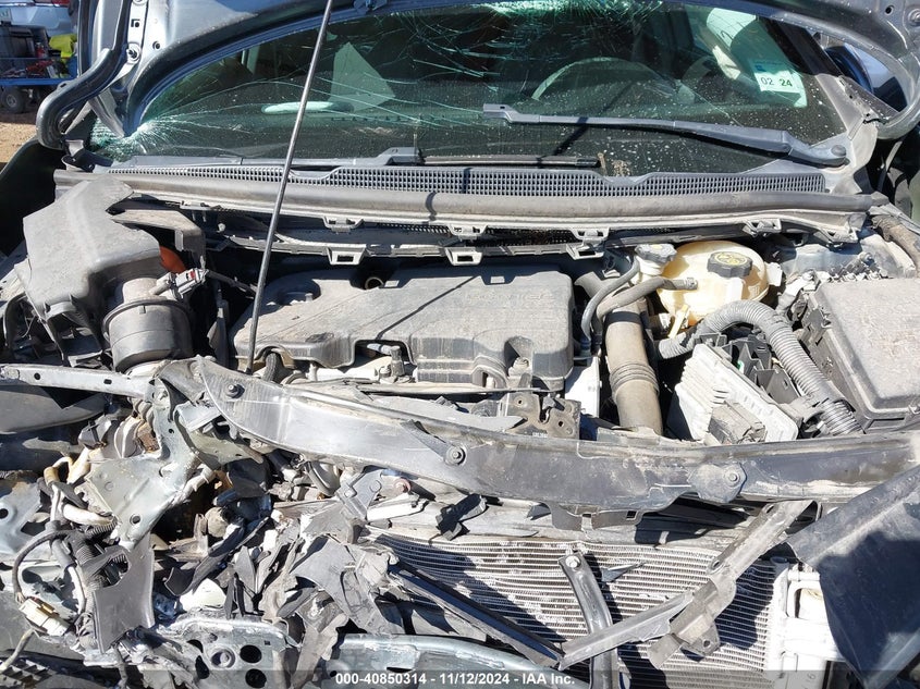 2019 CHEVROLET CRUZE VIN: 3G1BE6SM2KS576173