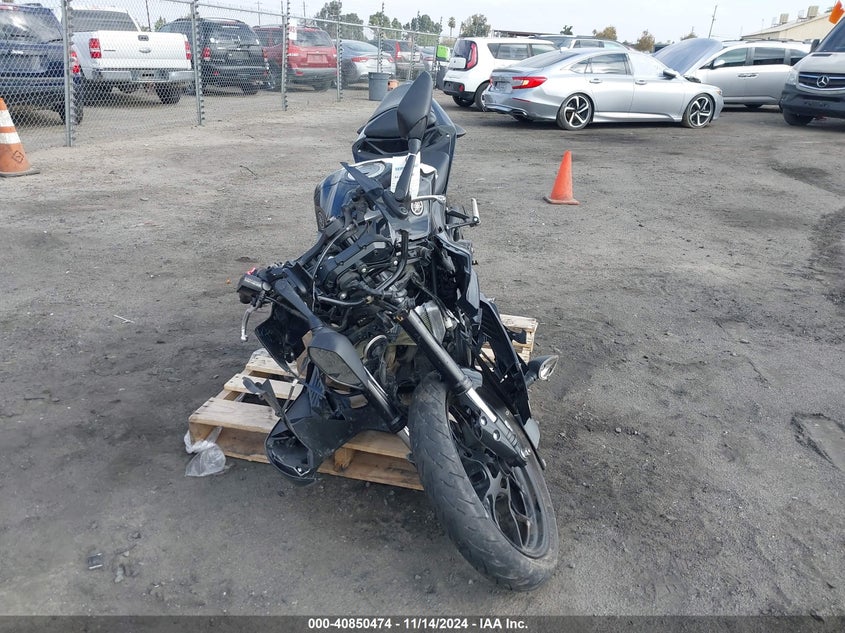VIN MH3RH18Y3PK010957 2023 YAMAHA YZFR3 A