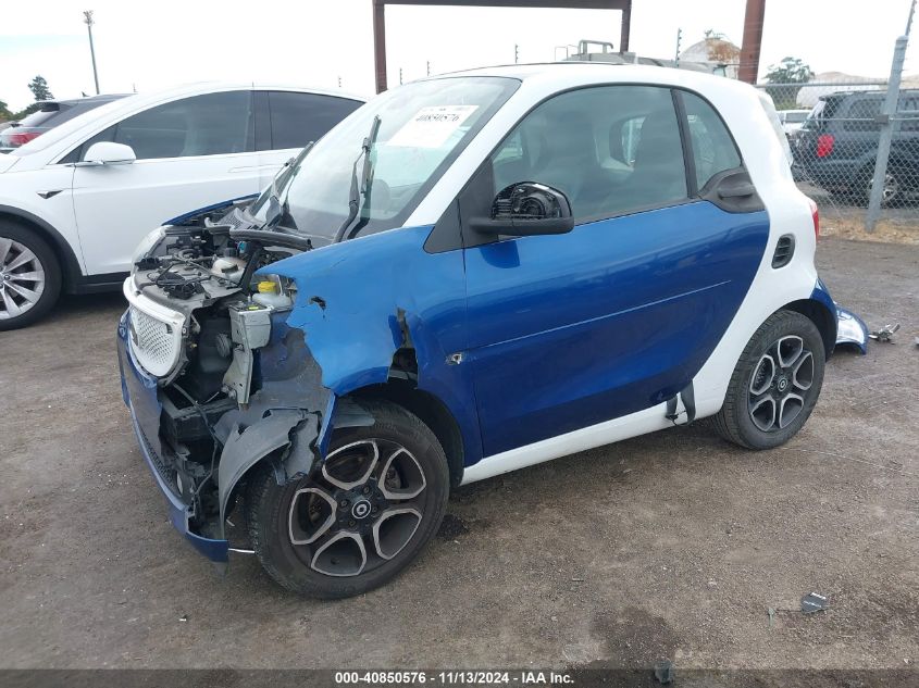 2016 Smart Fortwo Passion/Prime/Proxy/Pure VIN: WMEFJ5DA2GK069098 Lot: 40850576