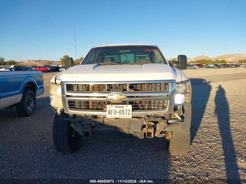 2008 Chevrolet Silverado 2500Hd Work Truck VIN: 1GBHC29KX8E151070 Lot: 40850973