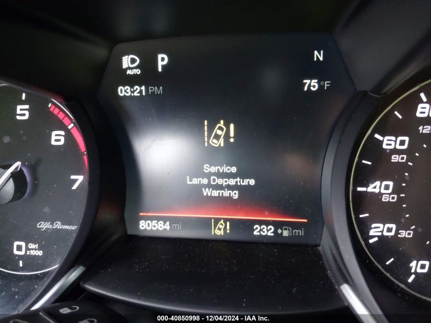 2017 Alfa Romeo Giulia Ti Awd VIN: ZARFAEEN3H7558796 Lot: 40850998