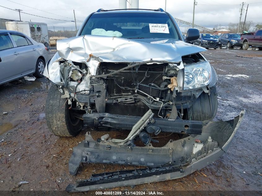 2004 Toyota 4Runner Sr5 V8 VIN: JTEBT14R648015815 Lot: 40851289