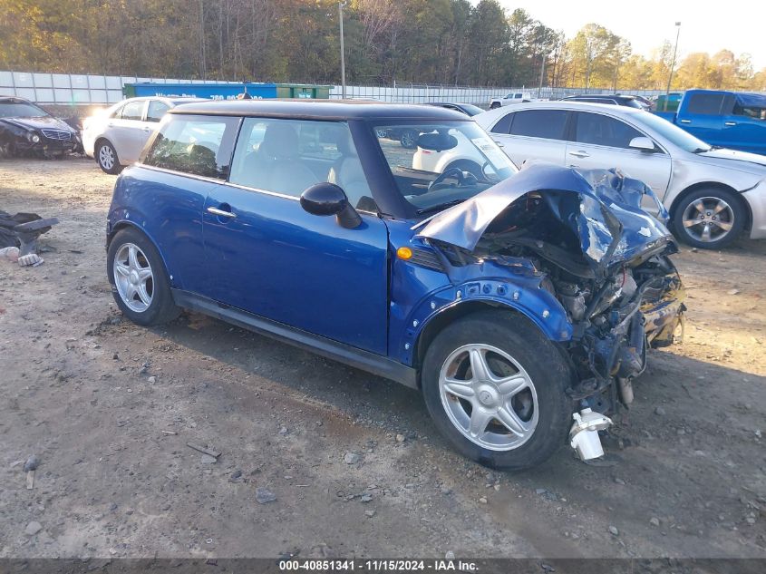 2007 Mini Cooper VIN: WMWMF33537TU60042 Lot: 40851341