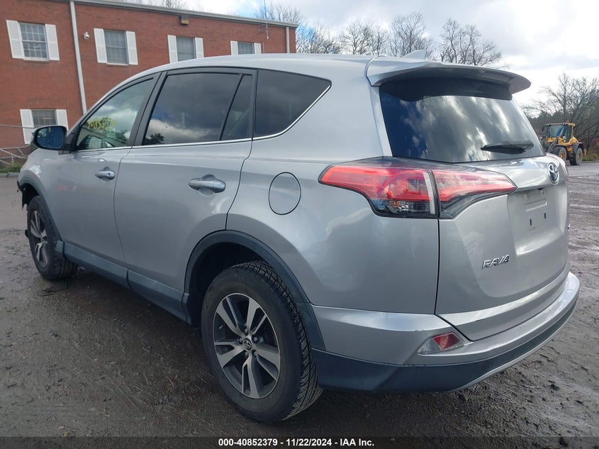 2018 TOYOTA RAV4 XLE VIN: 2T3WFREV5JW408363