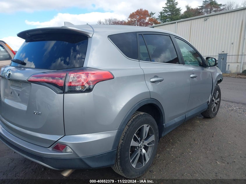 2018 TOYOTA RAV4 XLE VIN: 2T3WFREV5JW408363