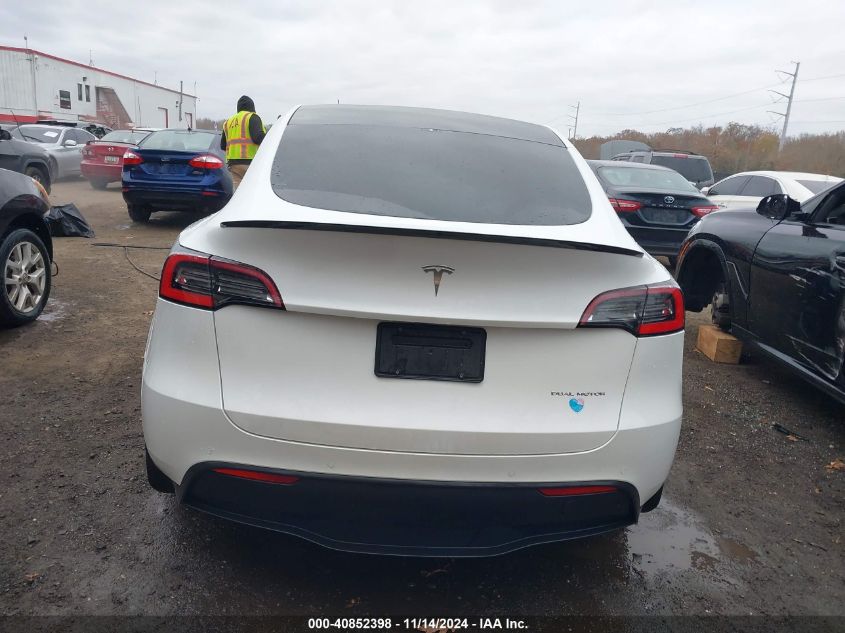 2020 Tesla Model Y Long Range Dual Motor All-Wheel Drive VIN: 5YJYGDEE5LF045726 Lot: 40852398