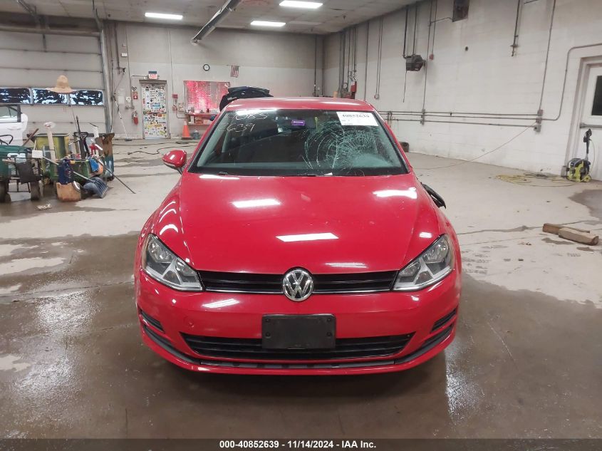 2017 Volkswagen Golf Tsi S 4-Door/Tsi Wolfsburg Edition 4-Door VIN: 3VW117AU4HM031267 Lot: 40852639