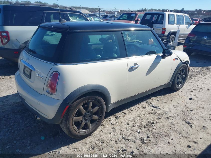 2006 Mini Cooper VIN: WMWRC33516TK15267 Lot: 40852688