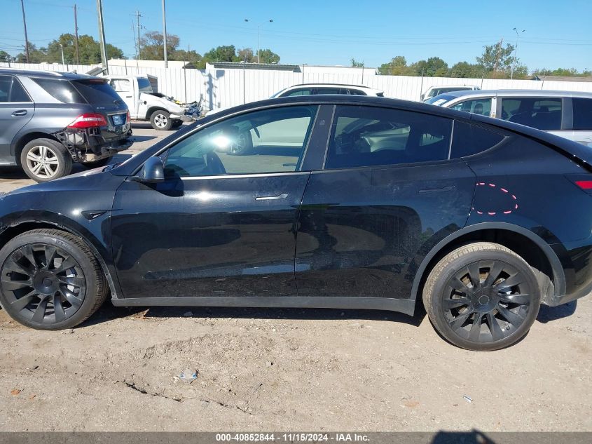 VIN 7SAYGAEE1PF837301 2023 TESLA MODEL Y no.14