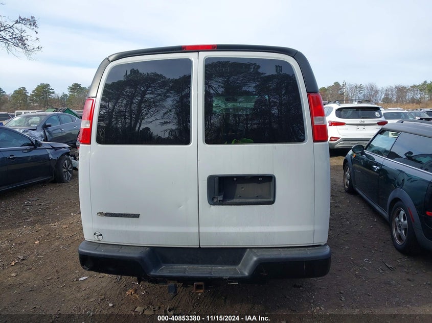 2018 CHEVROLET EXPRESS 2500 WORK VAN - 1GCWGBFG1J1160955