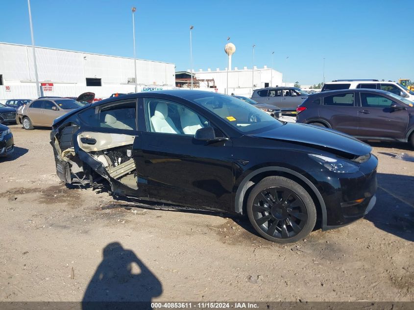 2024 Tesla Model Y Long Range Dual Motor All-Wheel Drive VIN: 7SAYGDEE8RA222844 Lot: 40853611