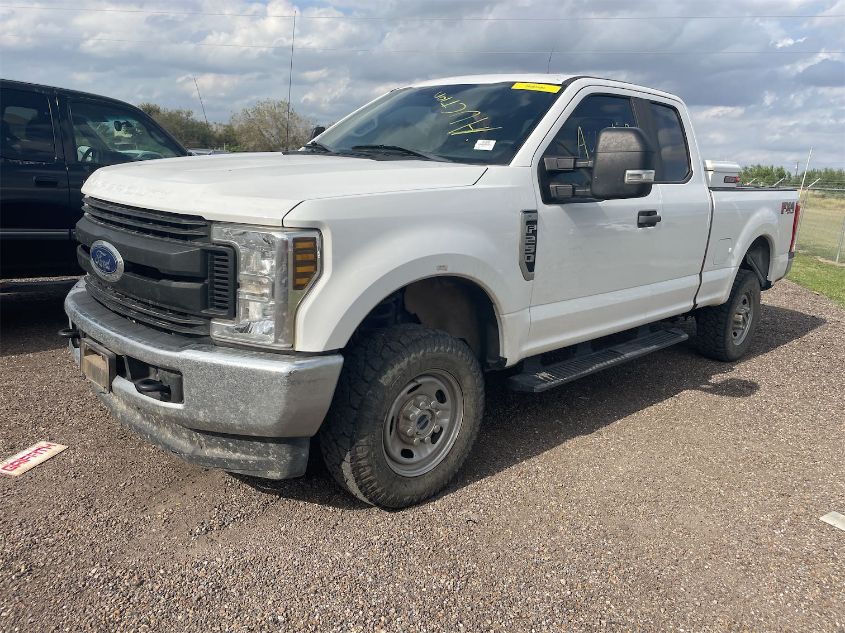 2019 Ford F250 Super Duty VIN: 1FT7X2B66KEF83087 Lot: 40853646