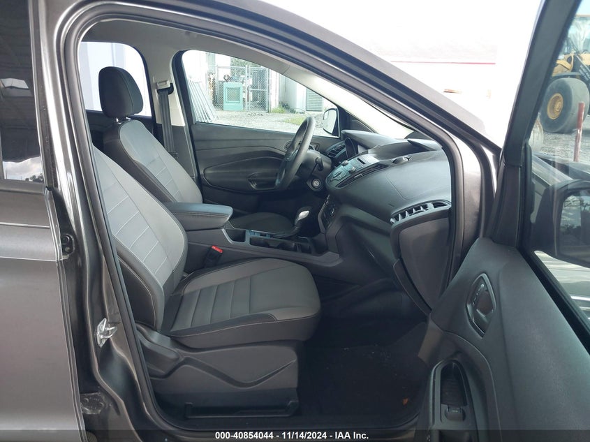 2017 FORD ESCAPE VIN: 1FMCU0F79HUF02723