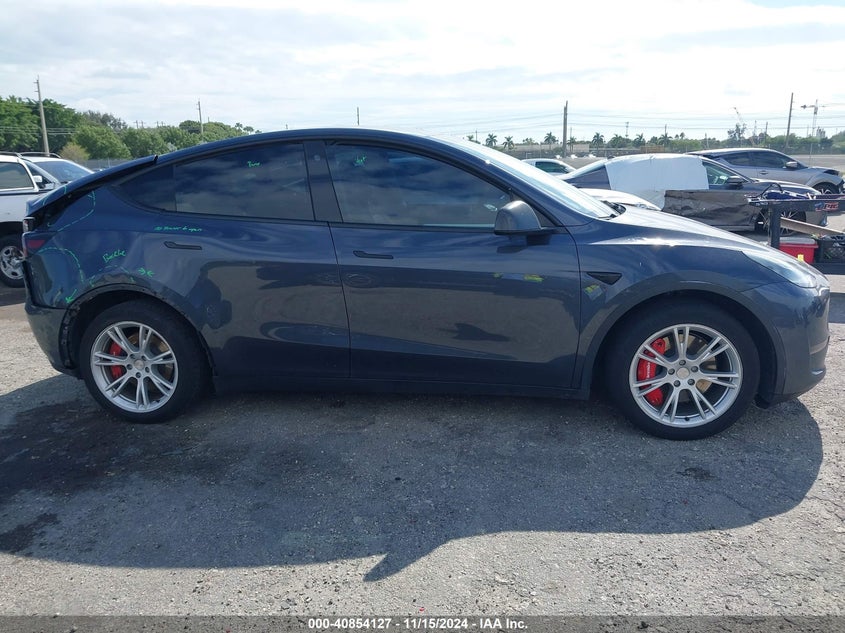 VIN 5YJYGDEE8MF262768 2021 TESLA MODEL Y LONG RANGE DUAL MOTOR ALL-WHEEL DRIVE