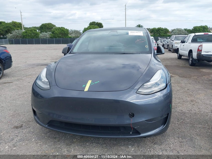 VIN 5YJYGDEE8MF262768 2021 TESLA MODEL Y LONG RANGE DUAL MOTOR ALL-WHEEL DRIVE