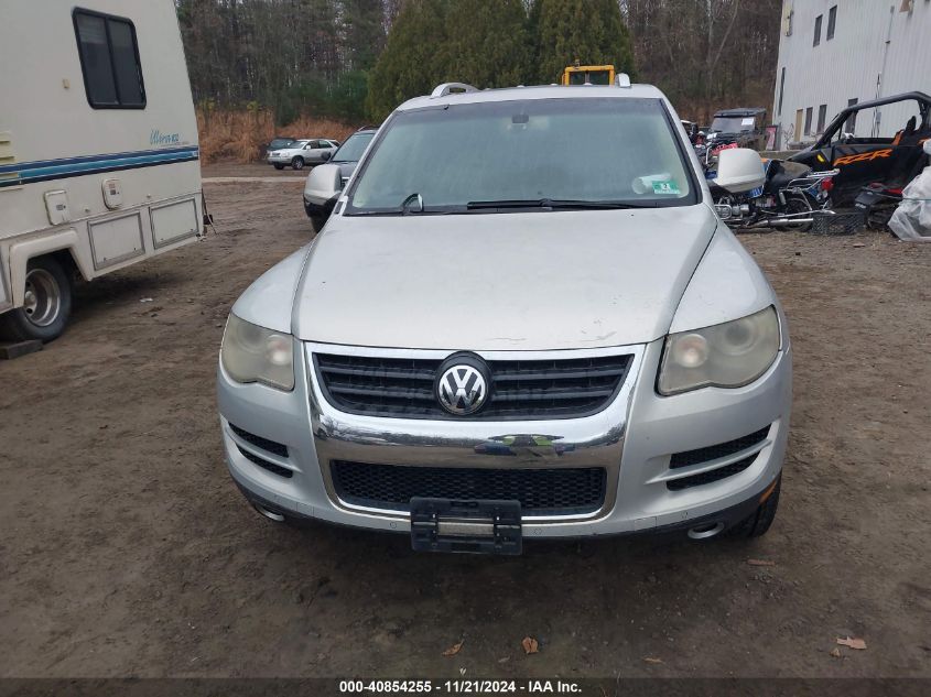 2009 Volkswagen Touareg 2 V6 Tdi VIN: WVGAM77L29D038848 Lot: 40854255