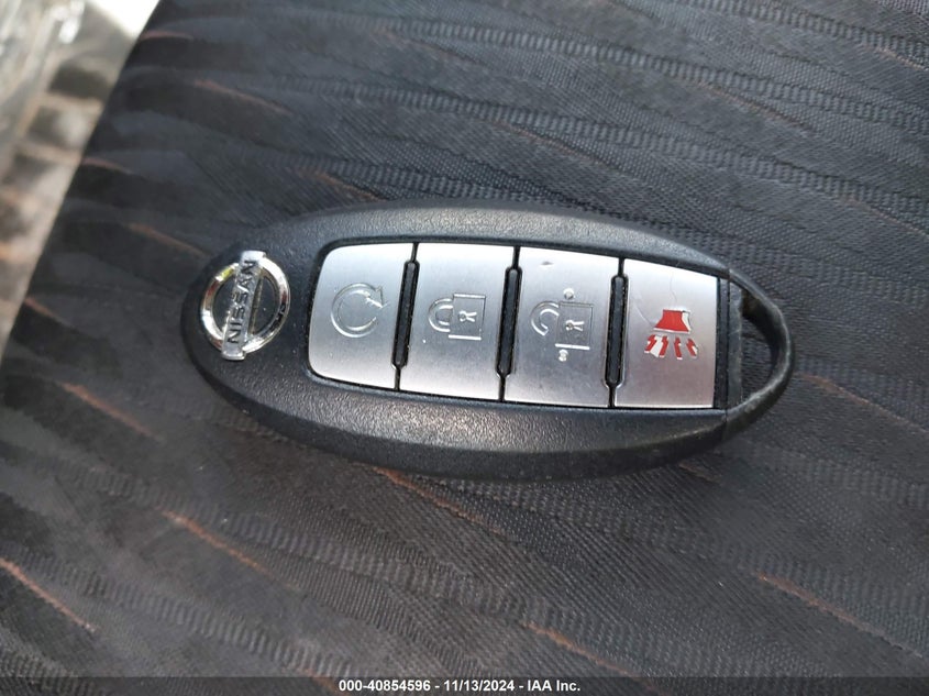 2017 NISSAN ROGUE SV - 5N1AT2MT4HC771305