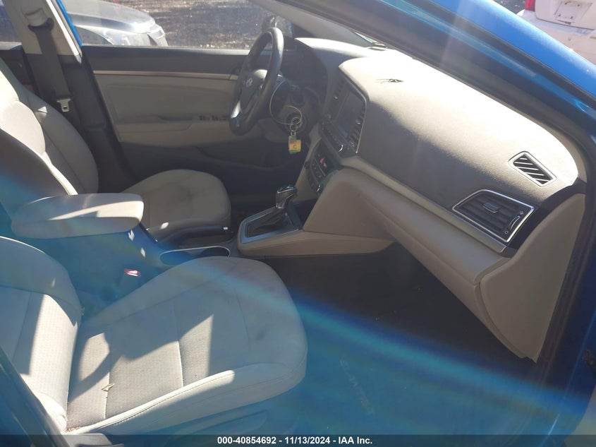 2017 HYUNDAI ELANTRA SE - 5NPD84LF3HH064629