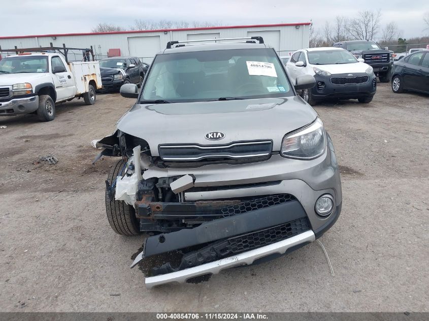 2018 Kia Soul + VIN: KNDJP3A59J7611813 Lot: 40854706