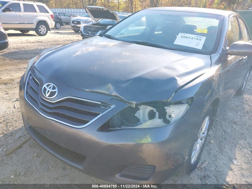 2011 TOYOTA CAMRY VIN: 4T1BF3EK8BU660927