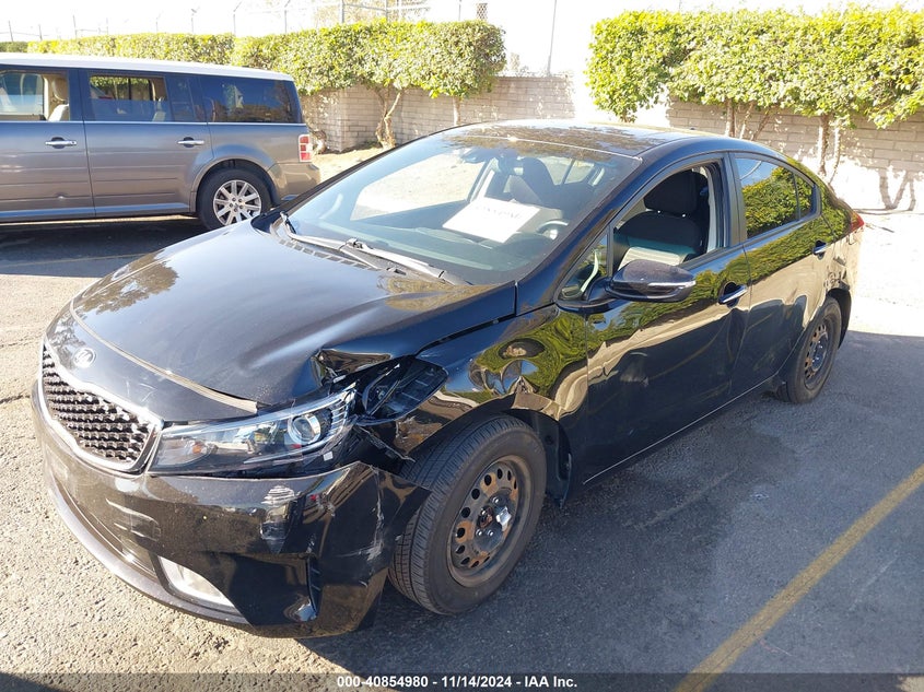 2018 KIA FORTE VIN: 3KPFL4A71JE218204