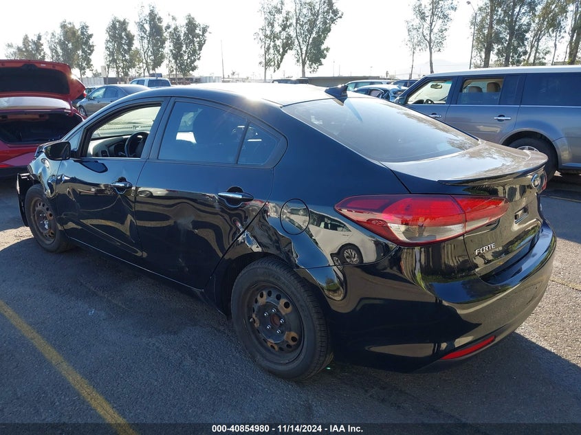 2018 KIA FORTE VIN: 3KPFL4A71JE218204