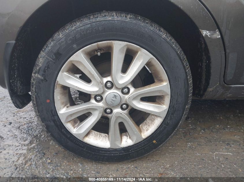 2013 KIA SOUL + - KNDJT2A68D7541630