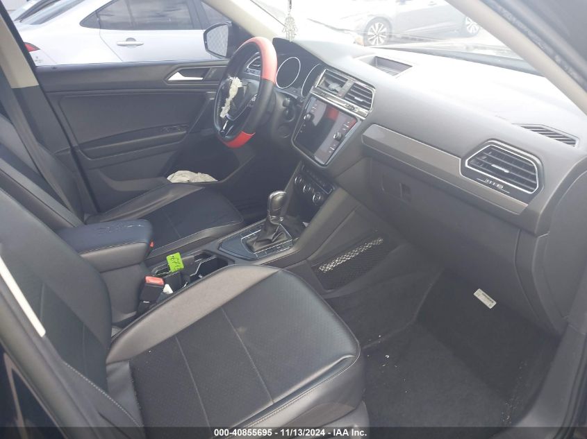 VIN 3VV3B7AX6KM067425 2019 VOLKSWAGEN TIGUAN 2.0T SE/2.0T SEL/2.0T SEL R-LINE/2.0T SEL R-LINE BLACK