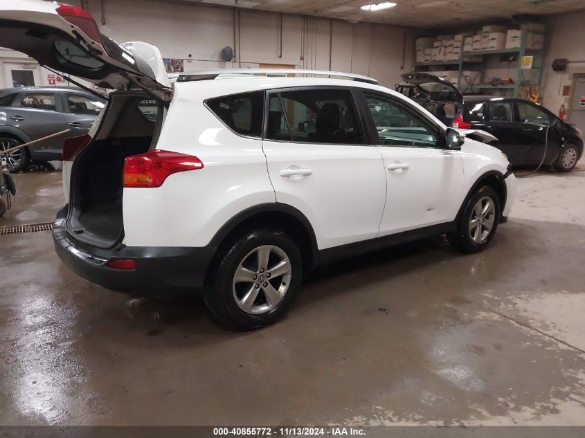 VIN 2T3RFREV0FW243908 2015 Toyota RAV4, Xle no.4