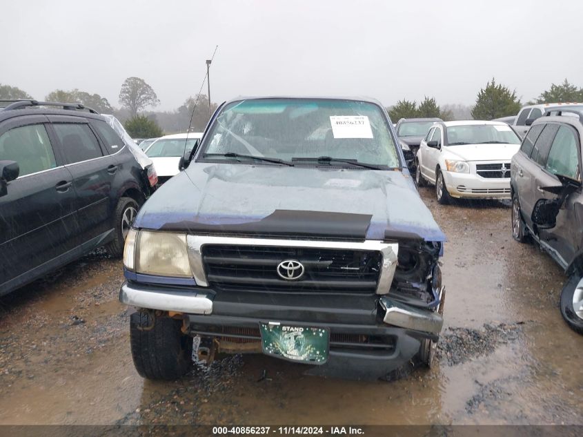 2000 Toyota Tacoma Base V6 VIN: 4TAWN72N7YZ671469 Lot: 40856237