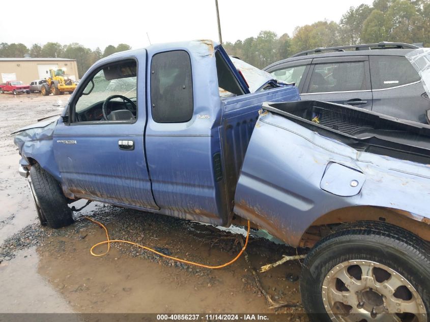 2000 Toyota Tacoma Base V6 VIN: 4TAWN72N7YZ671469 Lot: 40856237