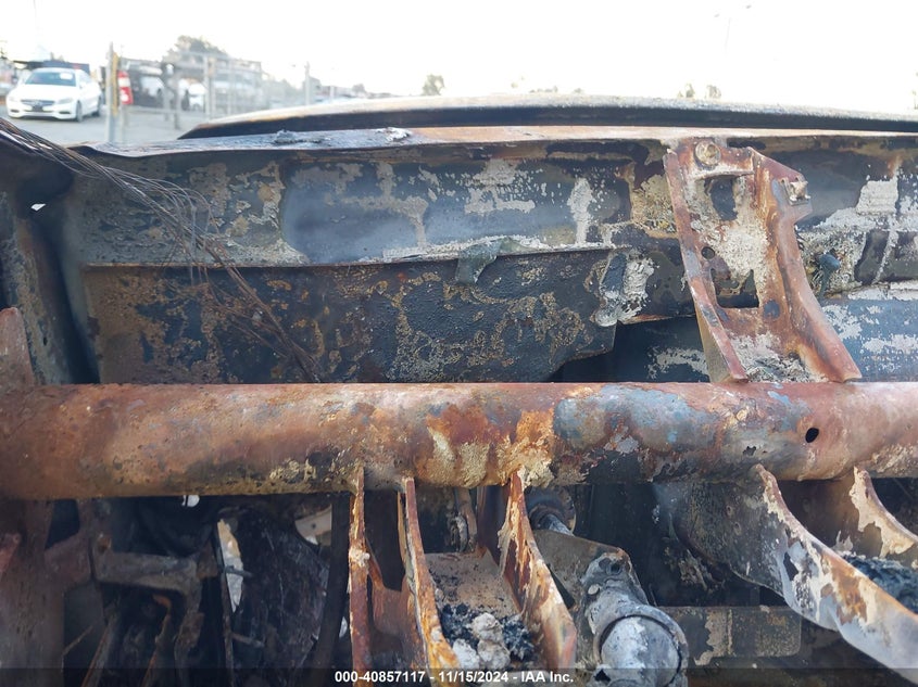 2003 Ford F-250 Lariat/Xl/Xlt VIN: 1FTNW21S83ED08315 Lot: 40857117