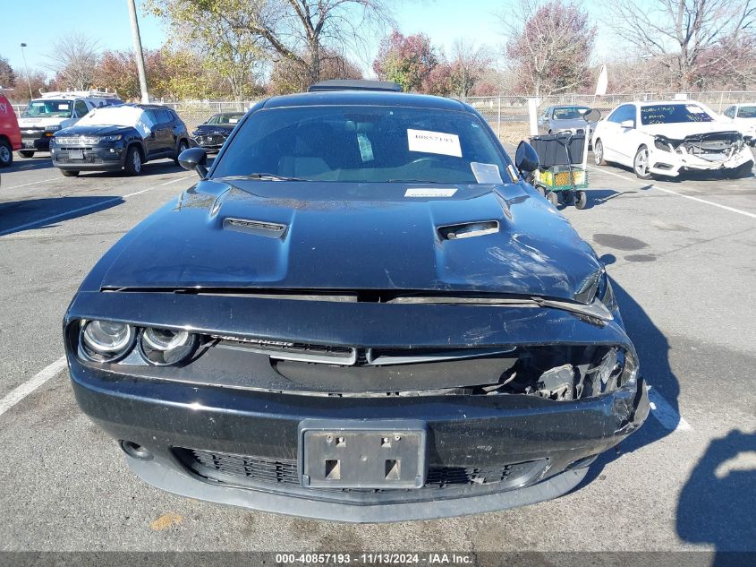 2015 Dodge Challenger Sxt VIN: 2C3CDZAG1FH911268 Lot: 40857193