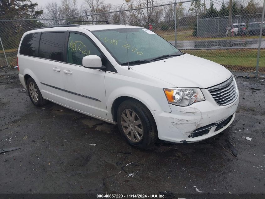 2016 Chrysler Town and Countr...