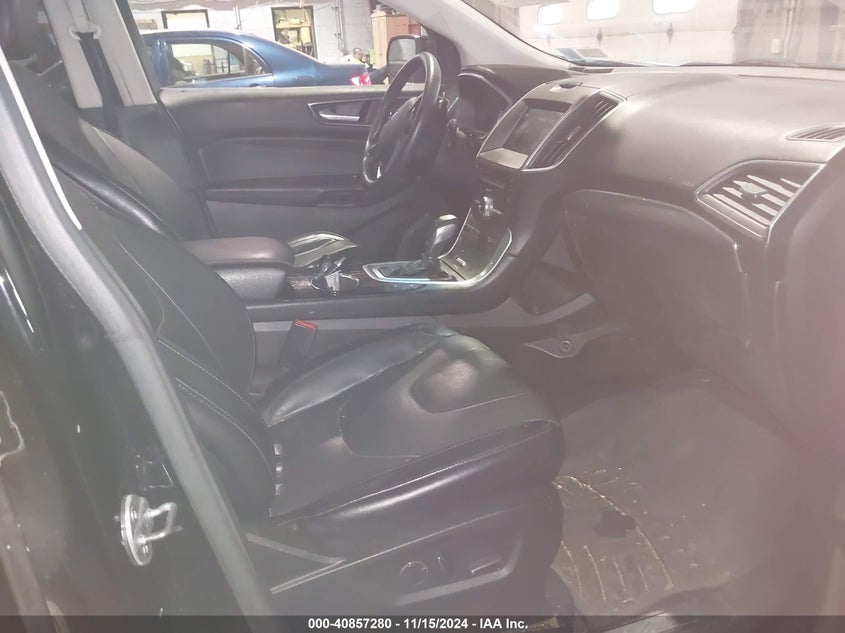 VIN 2FMPK4K91HBB14185 2017 FORD EDGE TITANIUM