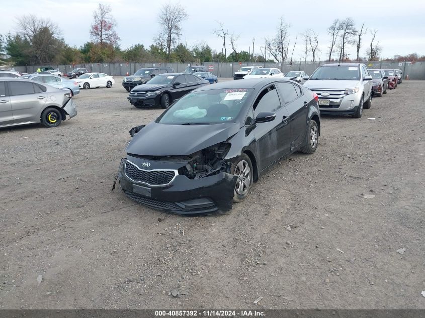 VIN KNAFX4A64F5388083 2015 KIA Forte, LX no.2