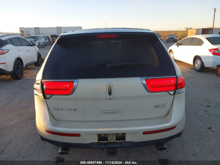 VIN 2LMDJ6JK2FBL25984 2015 LINCOLN MKX no.16