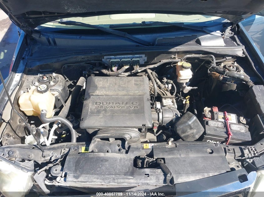 2010 Ford Escape VIN: 1FMTU0DGXAKA32223 Lot: 40857789