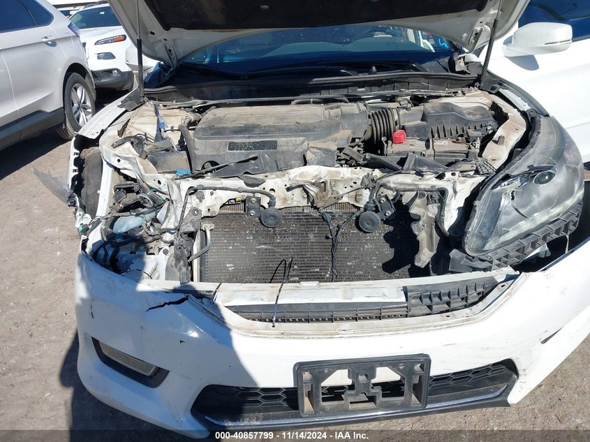 2013 HONDA ACCORD VIN: 1HGCR3F86DA002158