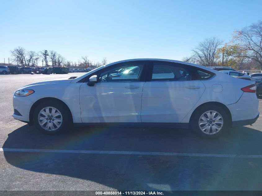 2013 Ford Fusion S VIN: 3FA6P0G75DR277165 Lot: 40858014