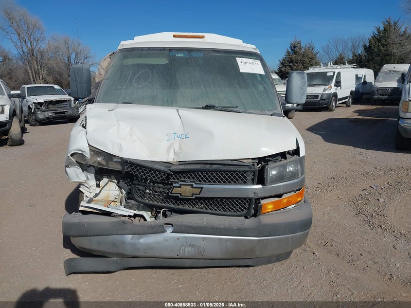2017 Chevrolet Express Cutaway Work Van VIN: 1GB0GRFG0H1205168 Lot: 40858533