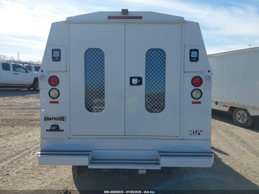 2017 Chevrolet Express Cutaway Work Van VIN: 1GB0GRFG0H1205168 Lot: 40858533